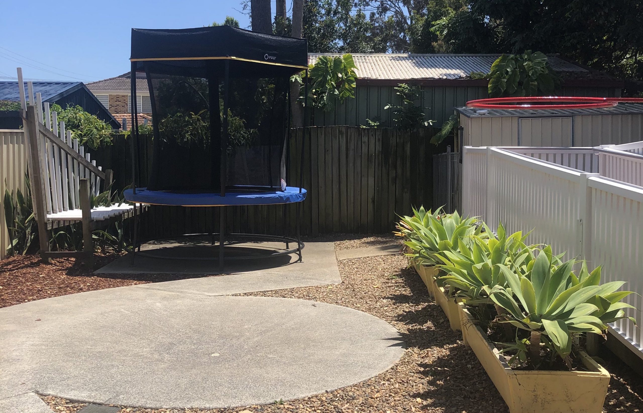 garden 4 trampoline